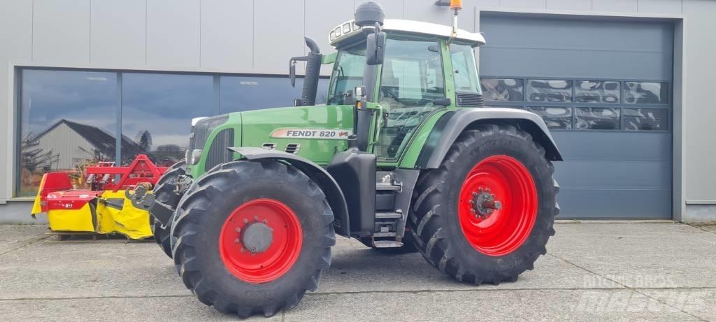 Fendt 820 Vario TMS 曳引機