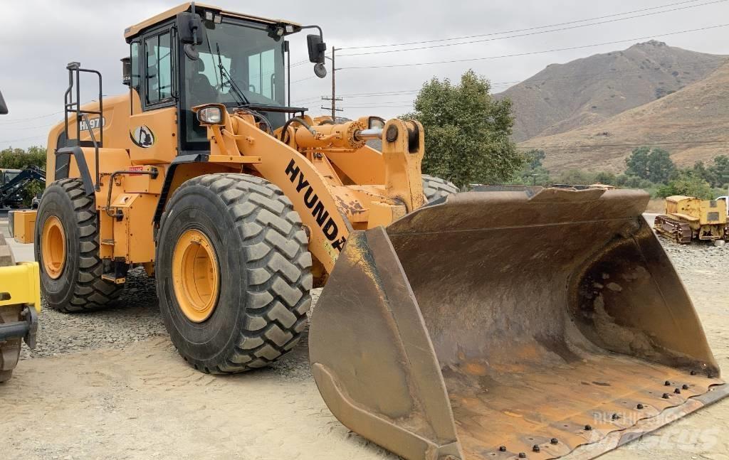 Hyundai HL970 輪胎式裝載機