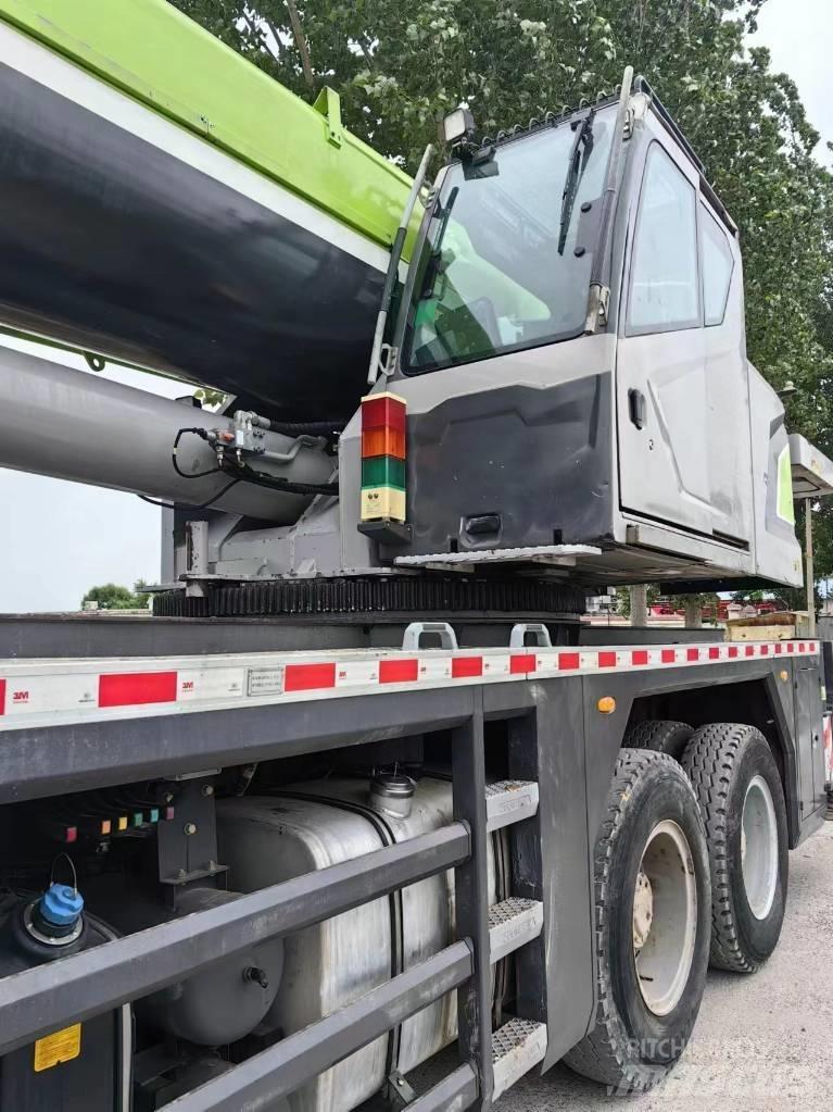Zoomlion ZTC 800 V 全路面起重機/吊車
