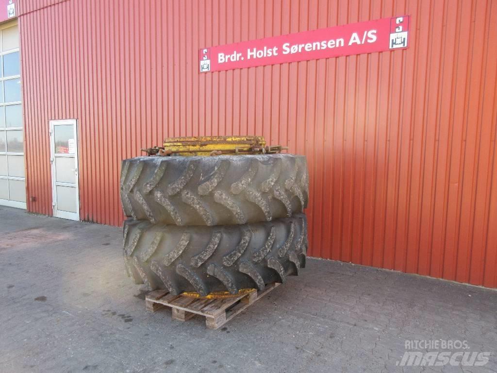 Firestone 20.8-38 輪胎、車輪和輪圈