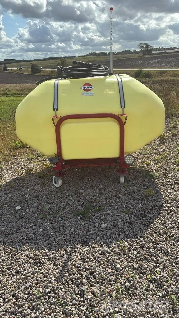 Hardi Fronttank 承載式噴霧機