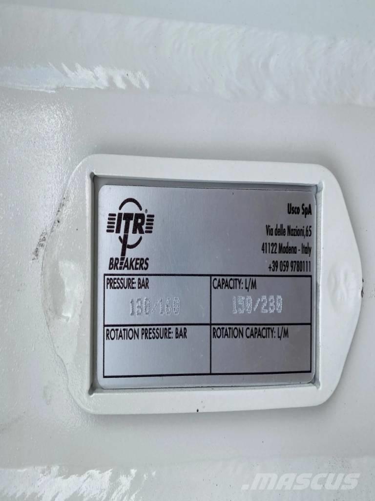  ITR UNH137 鐵鎚/碎石機