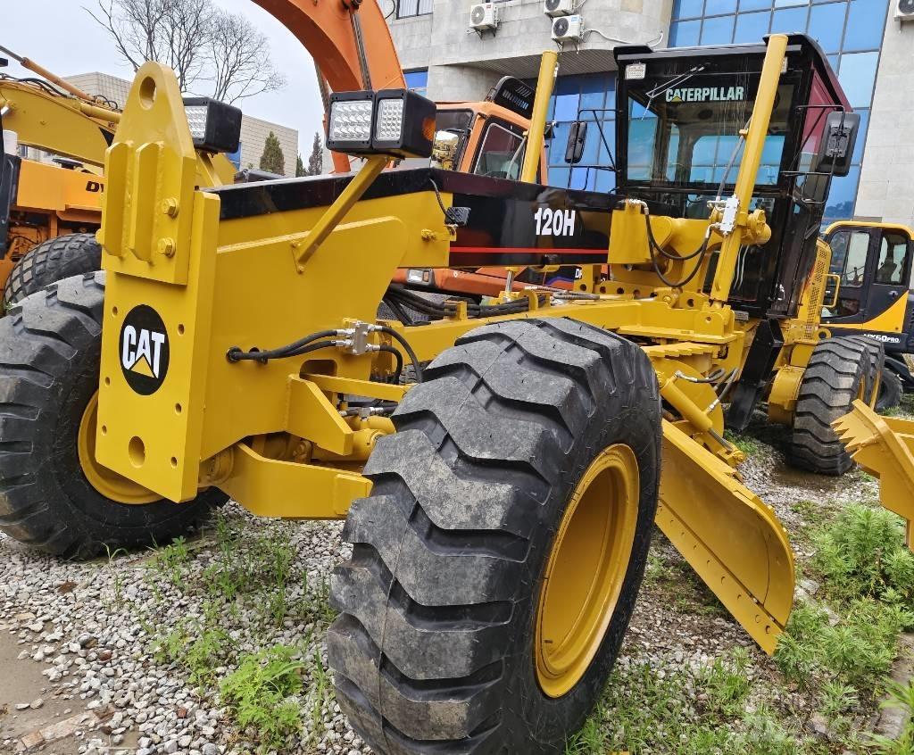 CAT 120 H 平土機