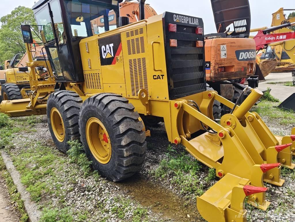 CAT 120 H 平土機