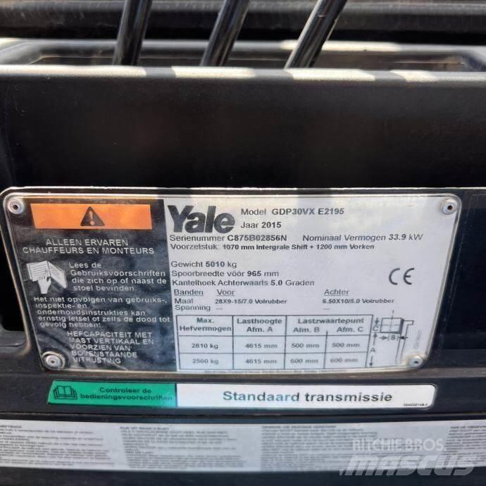 Yale GDP30VX 柴油卡車