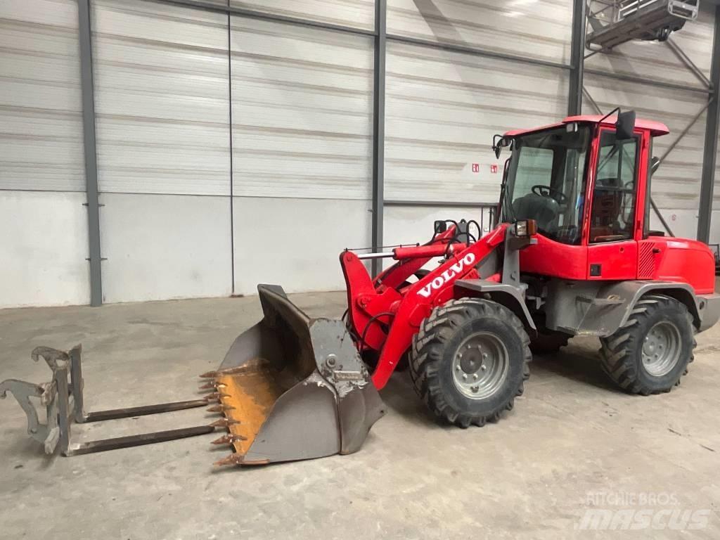 Volvo L 30 G 輪胎式裝載機