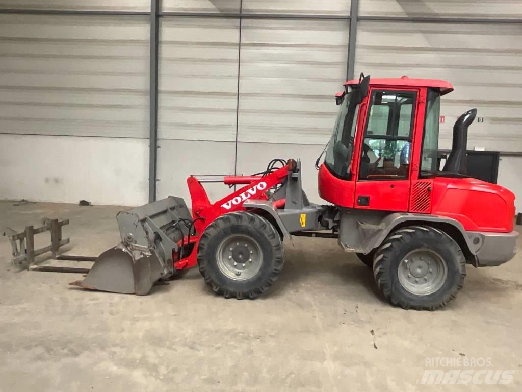 Volvo L 30 G 輪胎式裝載機