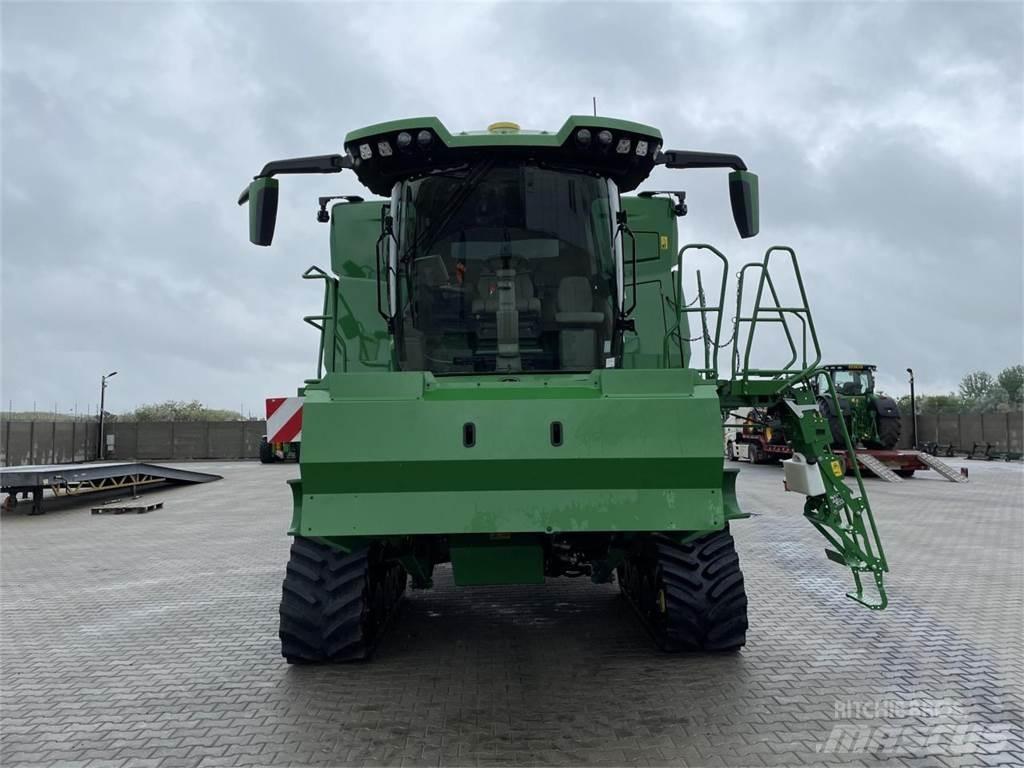 John Deere X9 - 1100 聯合收穫機