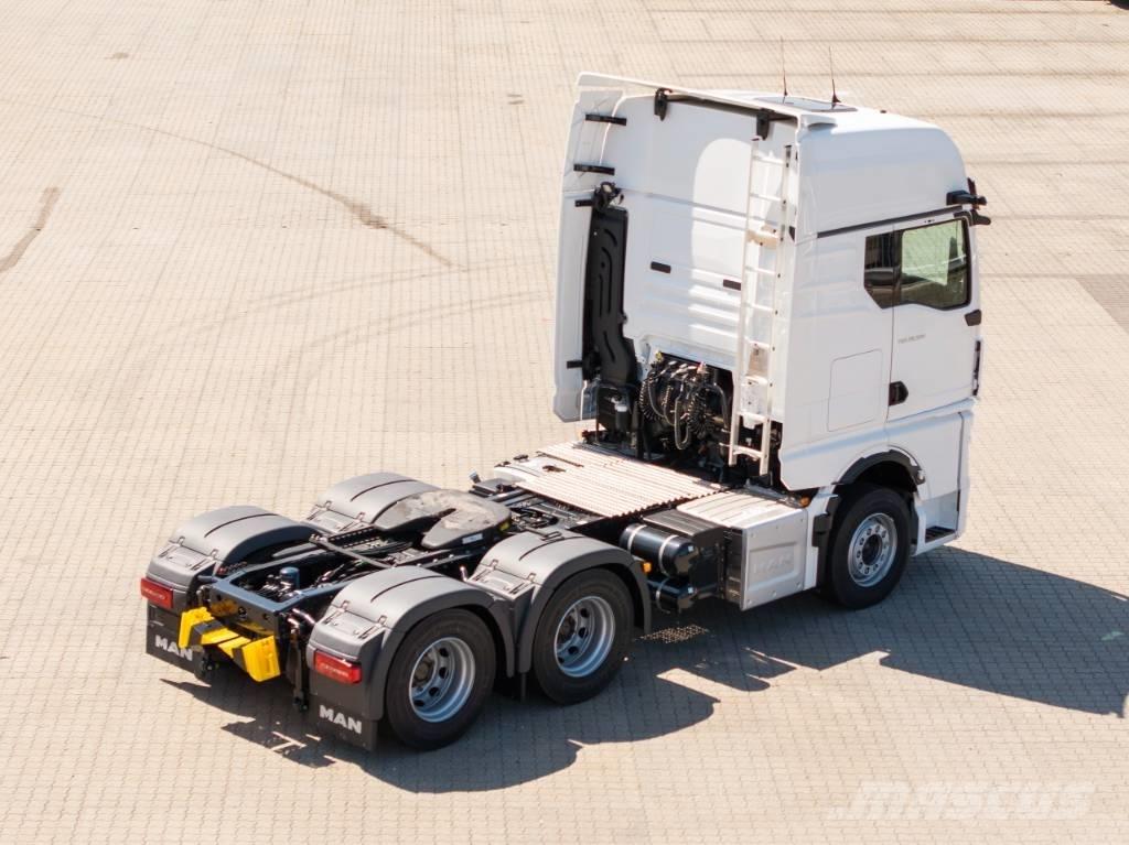 MAN TGX 28.520 曳引機組件