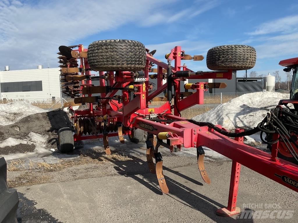 Väderstad Cultus420 中耕管理機