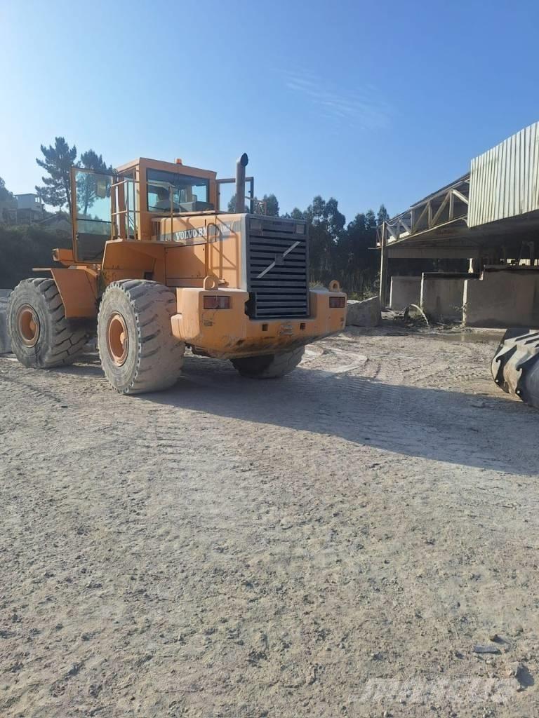 Volvo L 180 C 輪胎式裝載機