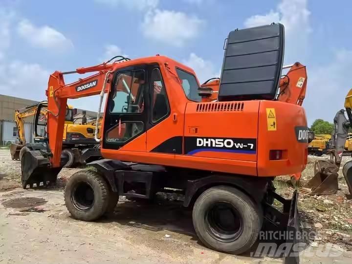 Doosan DH150W-7 旋轉式挖土機/掘鑿機/挖掘機