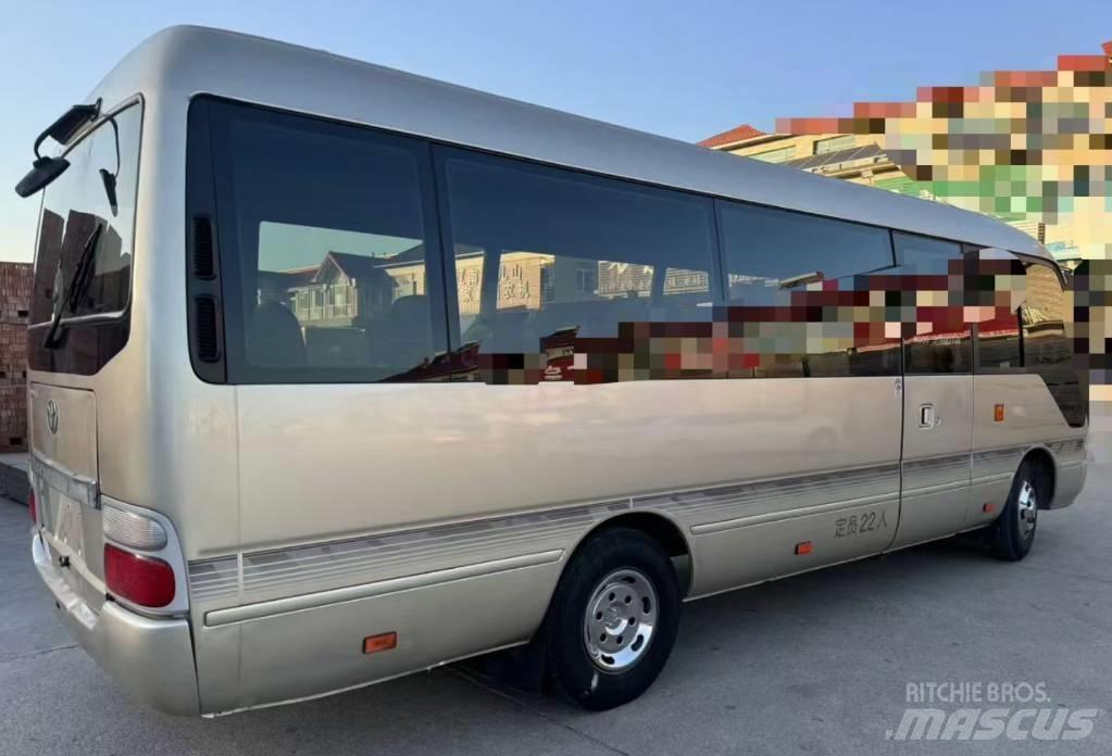 Toyota Coaster 公路客運汽車