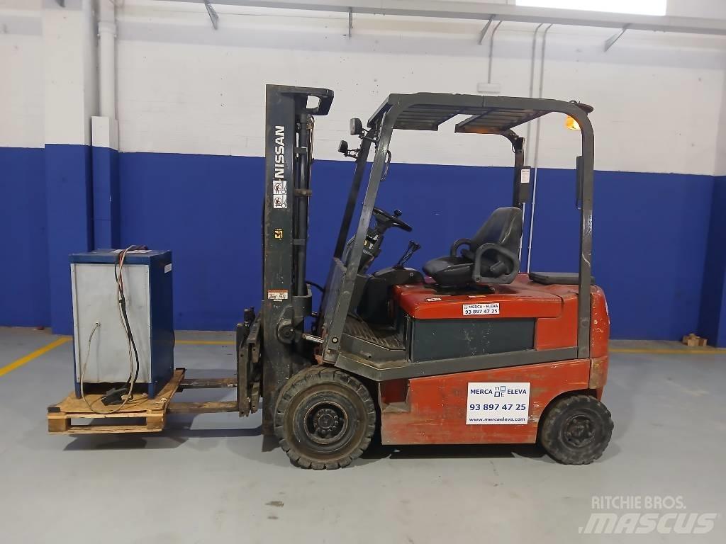 Nissan Q02 L 20 CU 電動堆高機