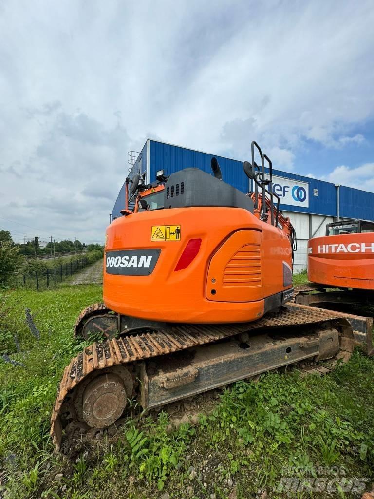 Doosan DX 140 LCR 履帶式 挖土機/掘鑿機/挖掘機