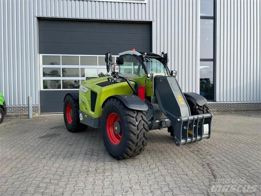 CLAAS Scorpion 756 伸縮臂操作車