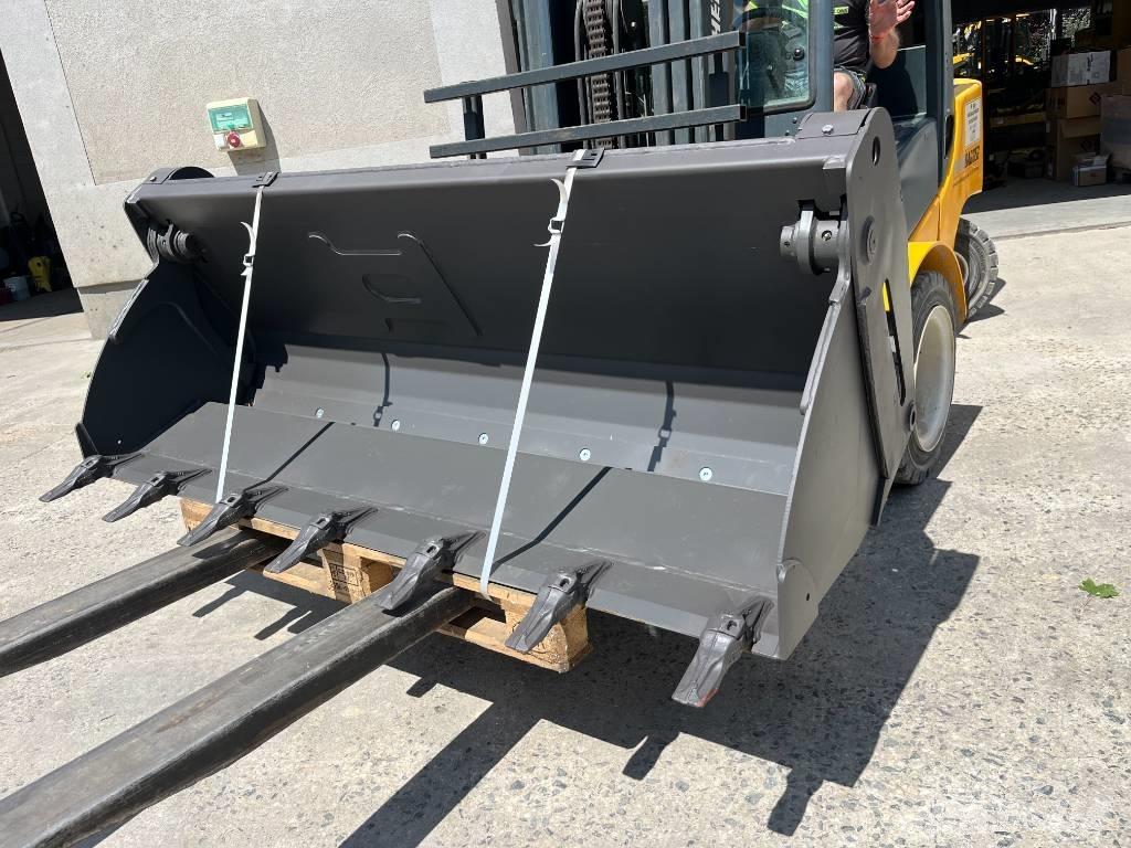 Mecalac 8 MCR 中型挖土機/掘鑿機/挖掘機 7t-12t