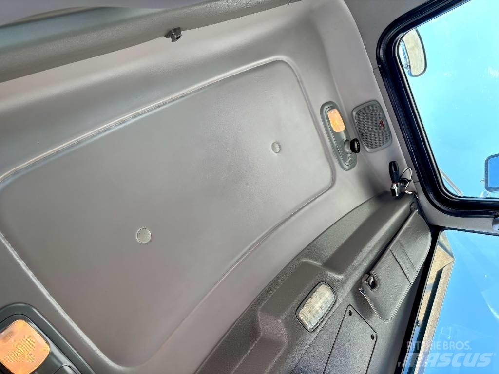 Peterbilt 365 曳引機組件