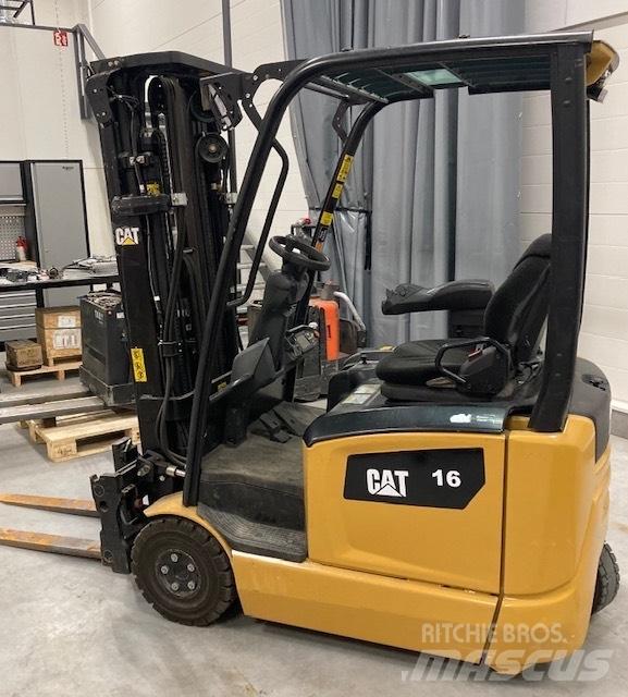 CAT EP 16 ACNT 電動堆高機