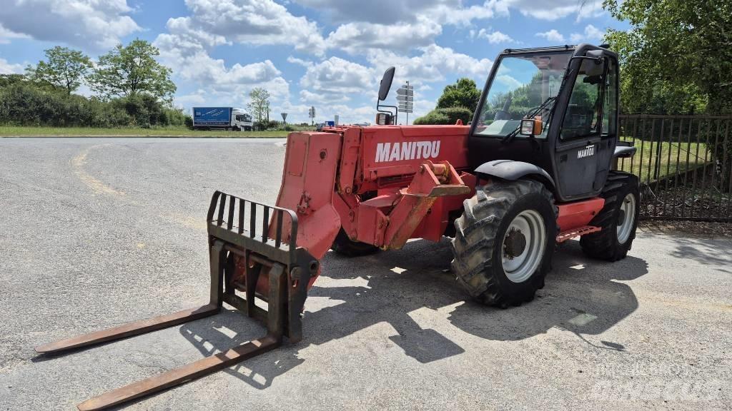 Manitou MT 1335 伸縮臂操作車