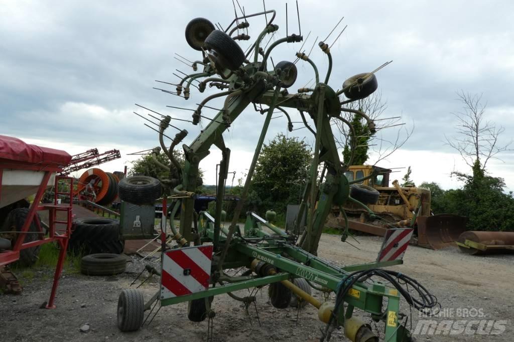 Krone KWT 10.50/8x7 耙與翻草機