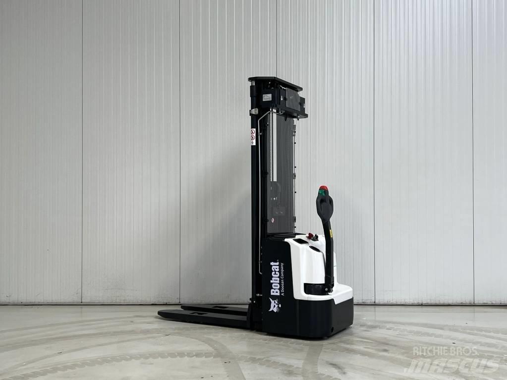 Bobcat BSL16N-7 行走控制式堆積機