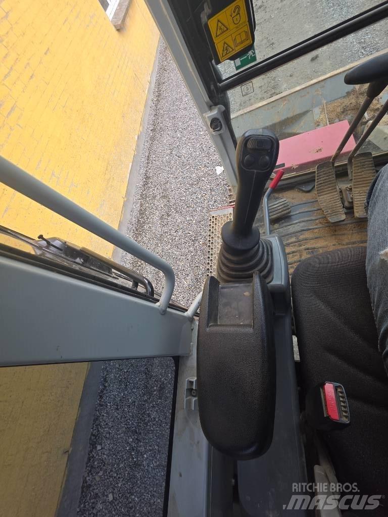 Takeuchi TB 290 中型挖土機/掘鑿機/挖掘機 7t-12t
