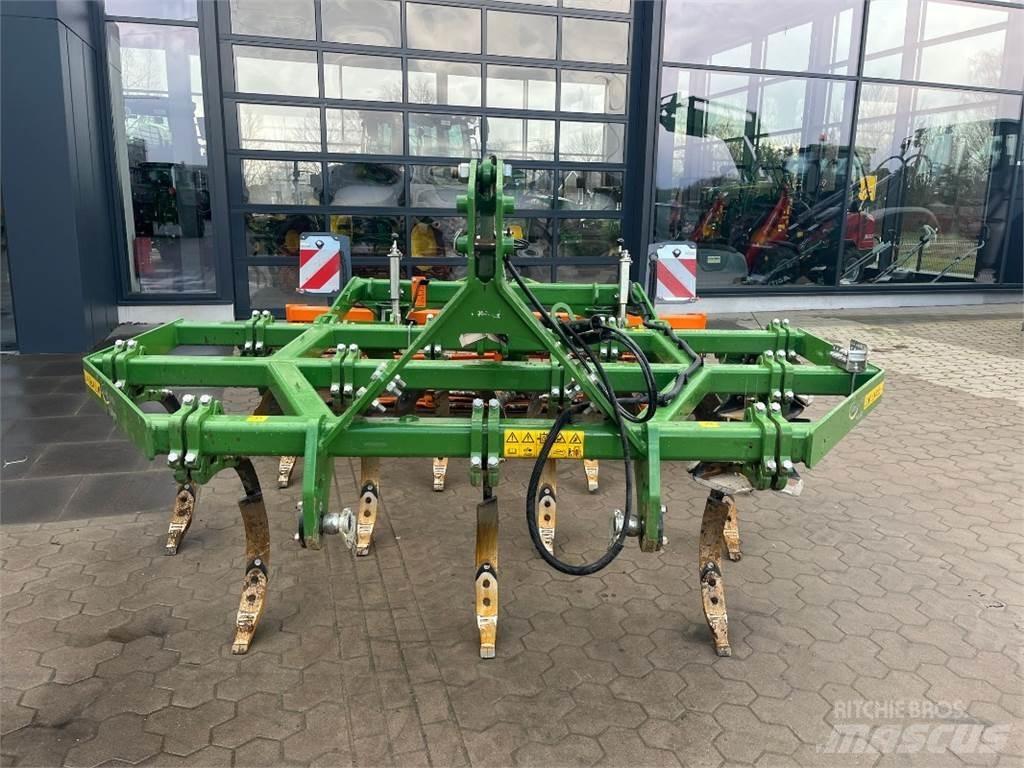 Amazone Cenius 中耕管理機