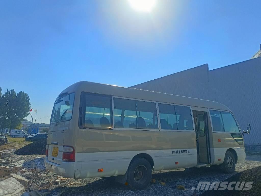Toyota Coaster Bus 迷你巴士