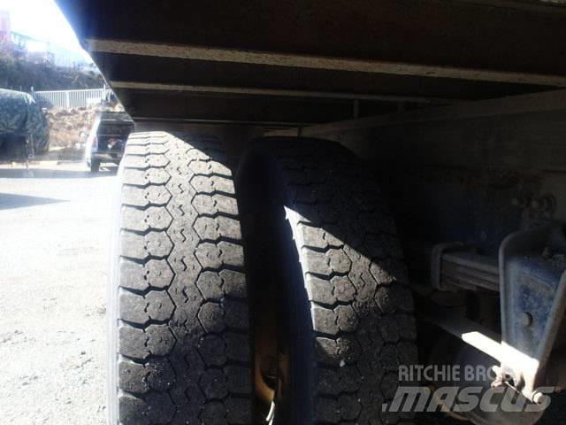 International 4300 貨箱式卡車
