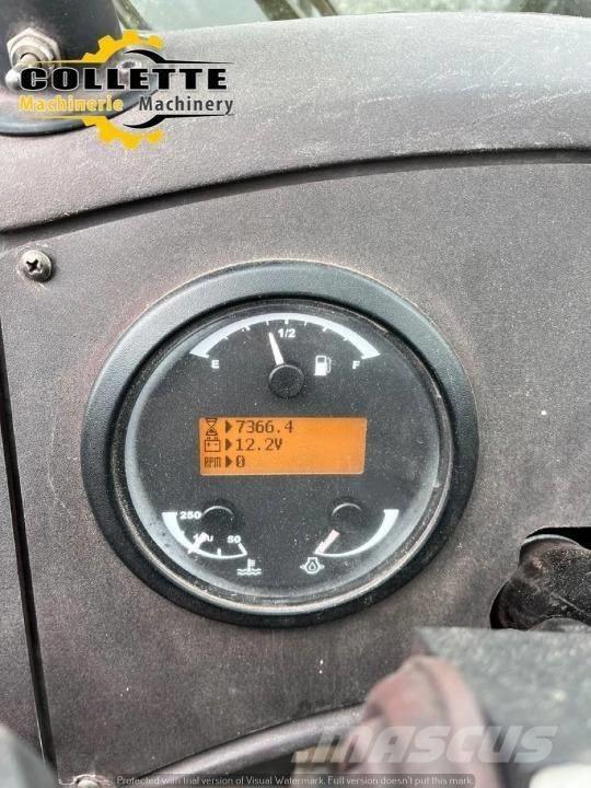 CAT TL 943 伸縮臂操作車