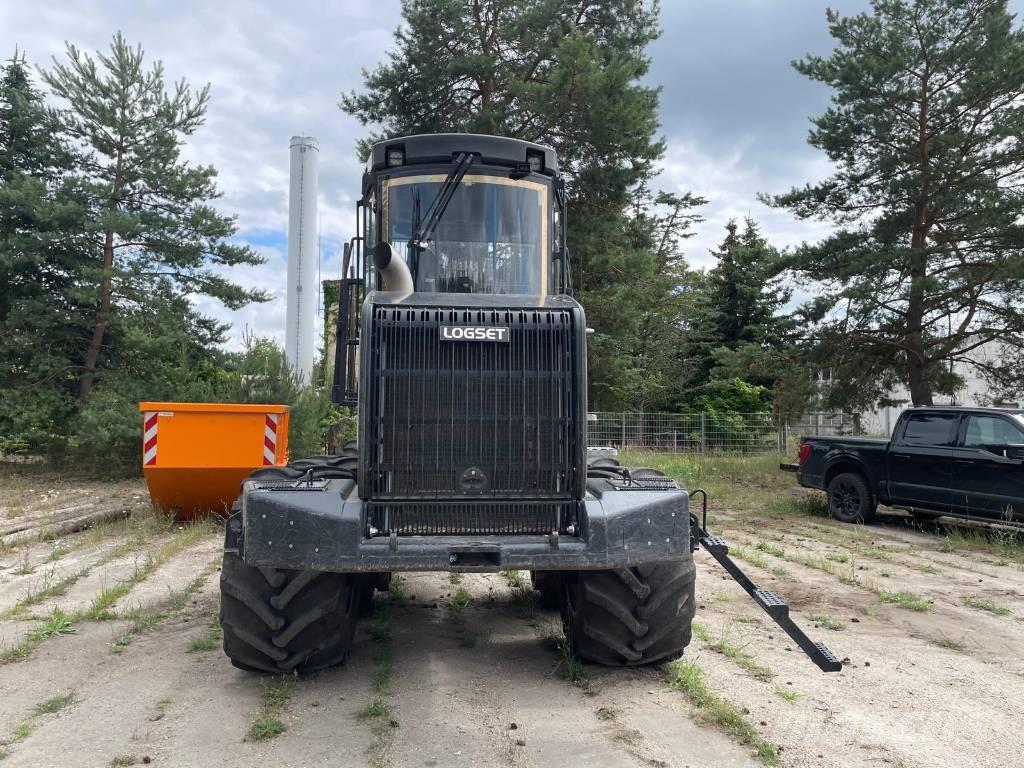 Logset 8F 集運機