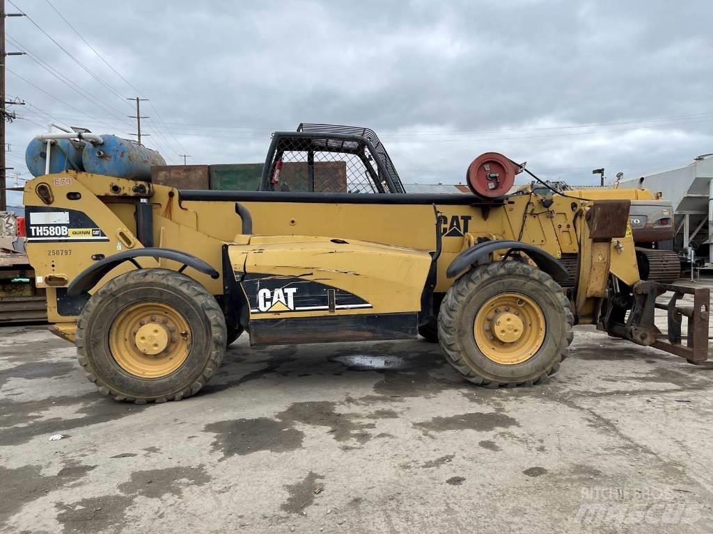CAT TH 580 B 伸縮臂操作車