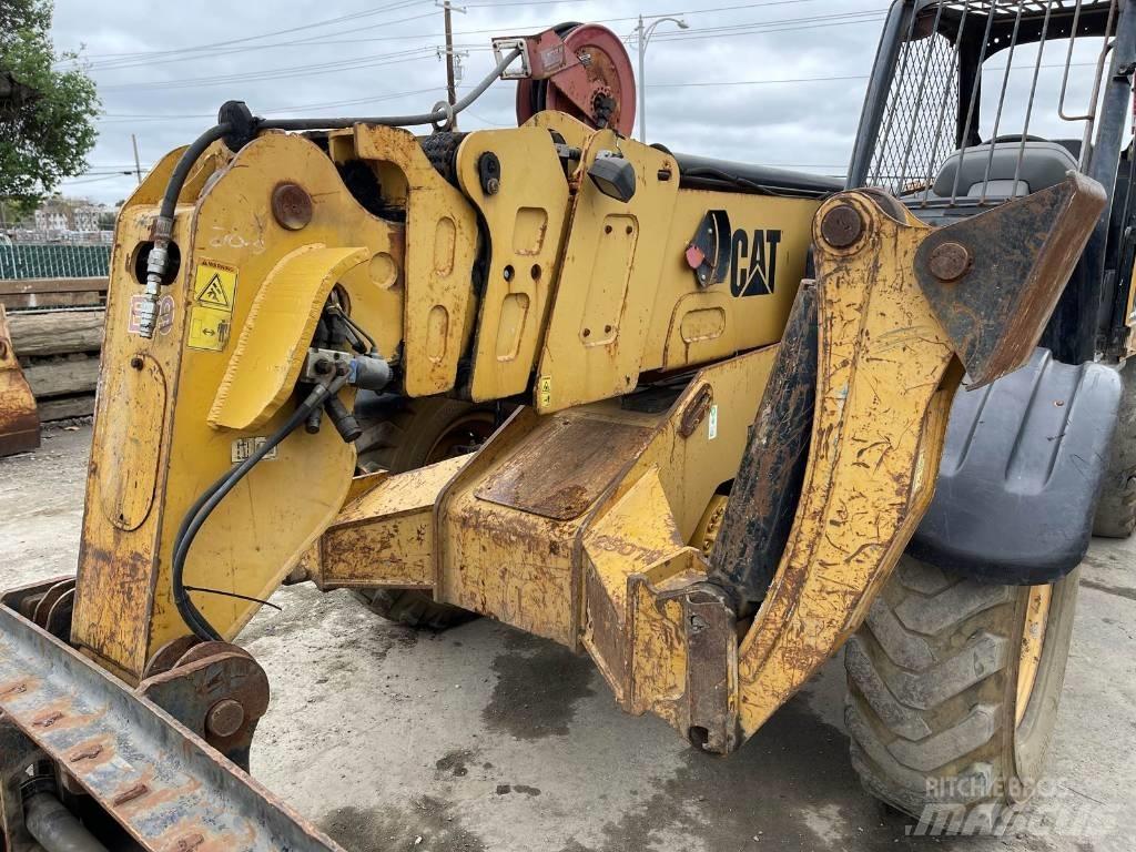 CAT TH 580 B 伸縮臂操作車