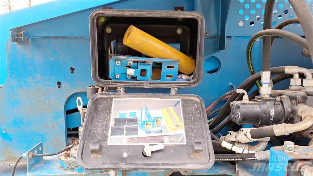 Genie S60HCE 伸縮臂高空作業車