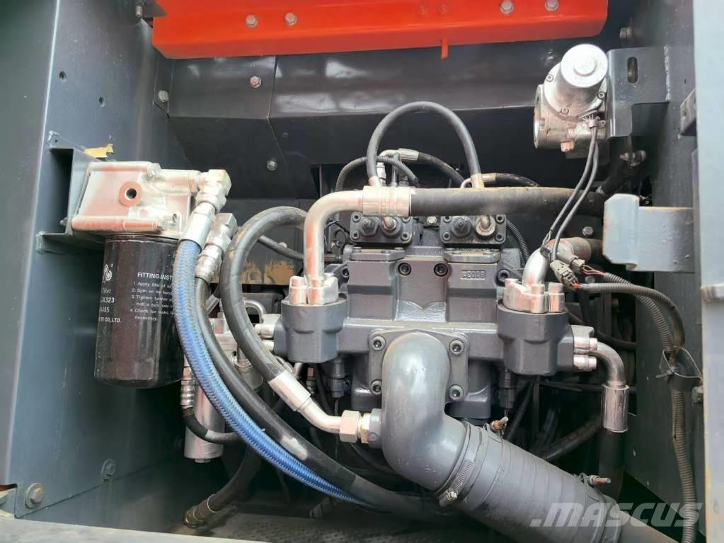 Hitachi ZX 240 HG 履帶式 挖土機/掘鑿機/挖掘機
