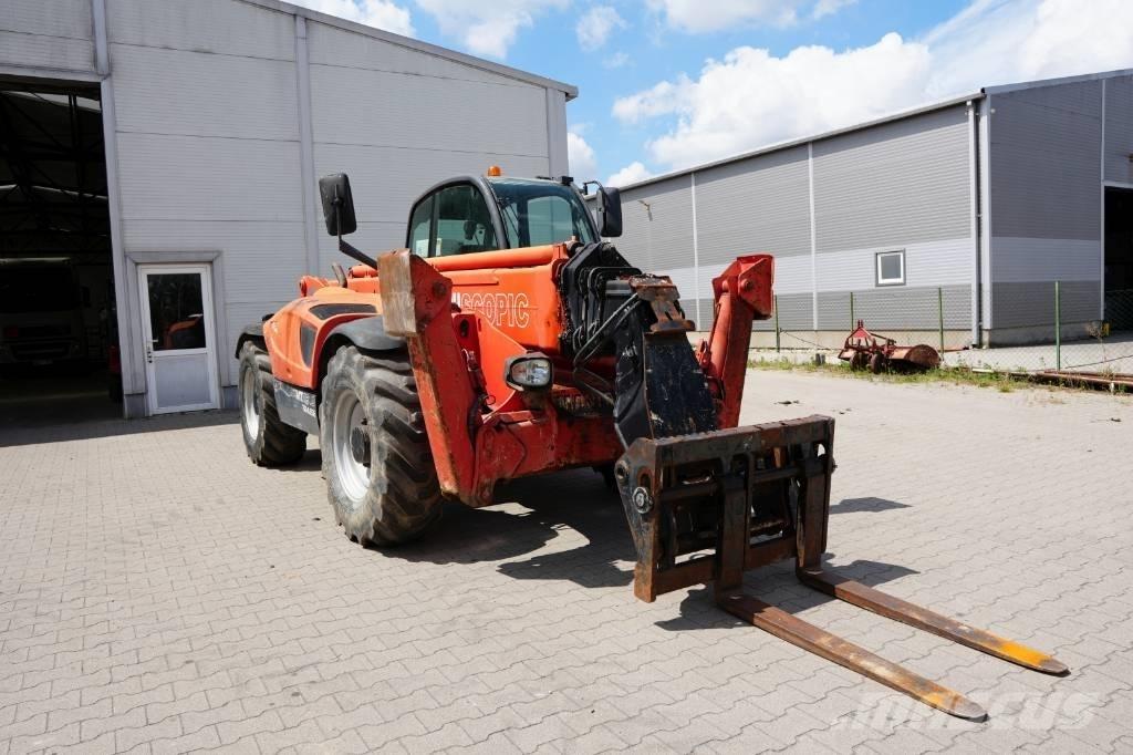 Manitou MT 1840 伸縮臂操作車