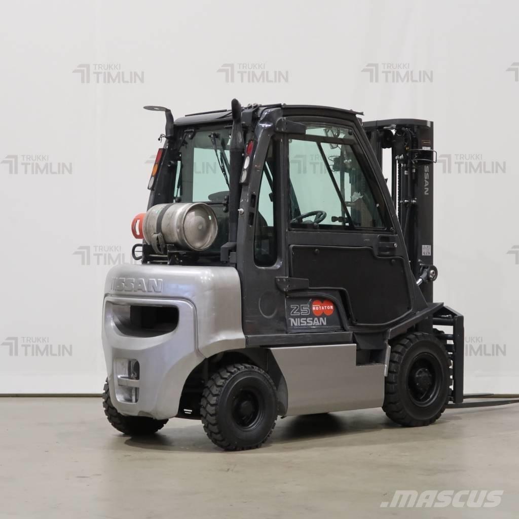 Nissan U1D2A25LO 液化石油氣LPG卡車