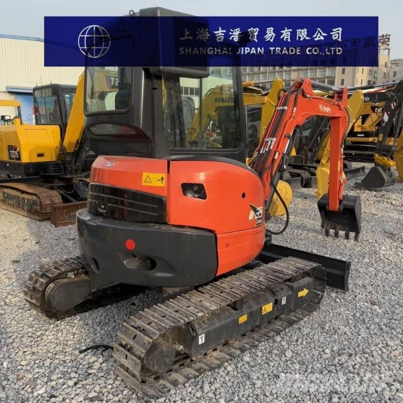 Kubota U 35 小型挖土機/掘鑿機<7t(小型挖掘機)