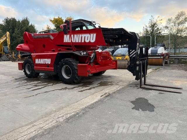 Manitou MRT 3050 伸縮臂操作車