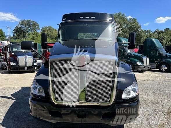 Kenworth T680 曳引機組件