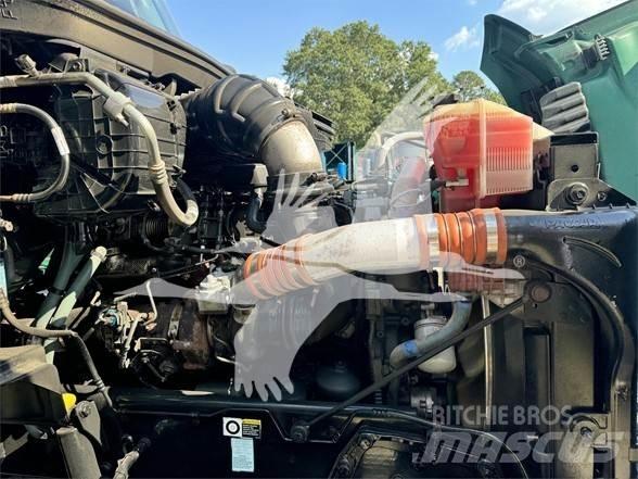 Kenworth T680 曳引機組件