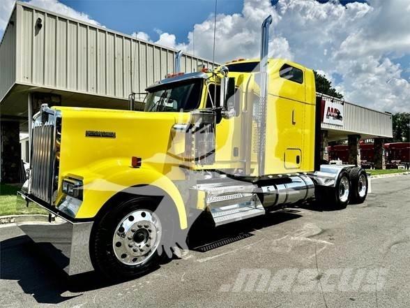 Kenworth W900 曳引機組件