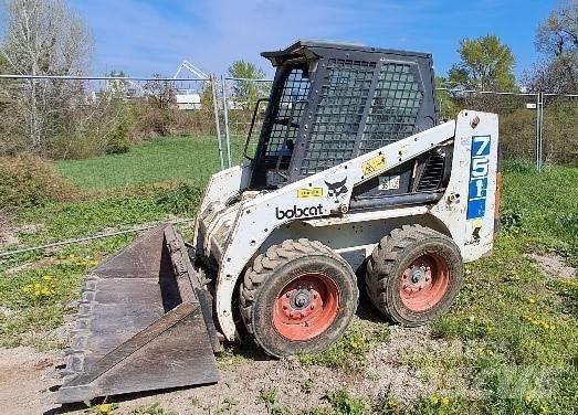 Bobcat 751 滑移轉向裝載機