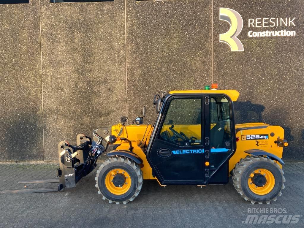 JCB 525-60 E 伸縮臂操作車