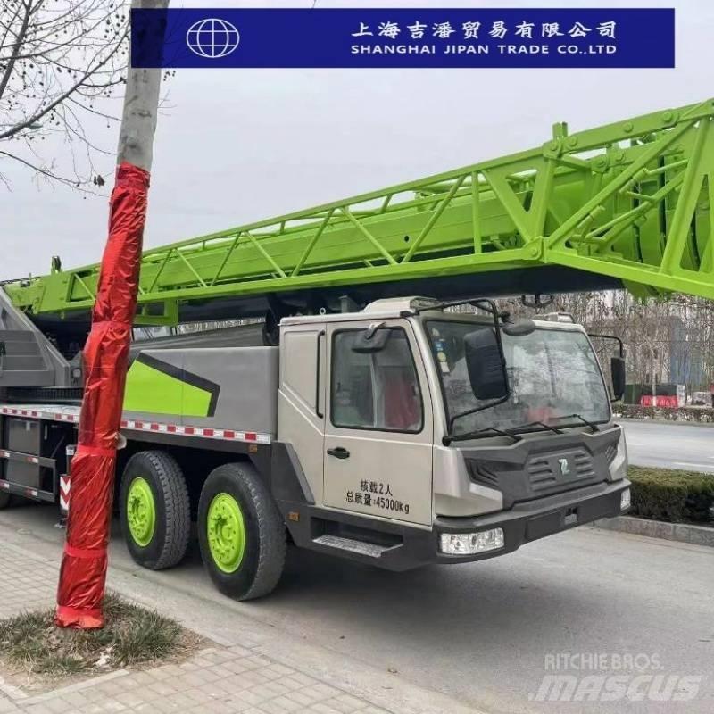 Zoomlion ZTC 700 V 全路面起重機/吊車