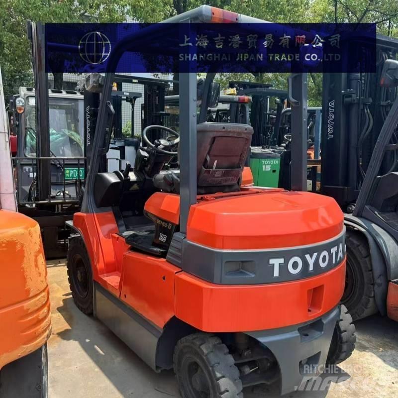 Toyota 7 FB 25 電動堆高機