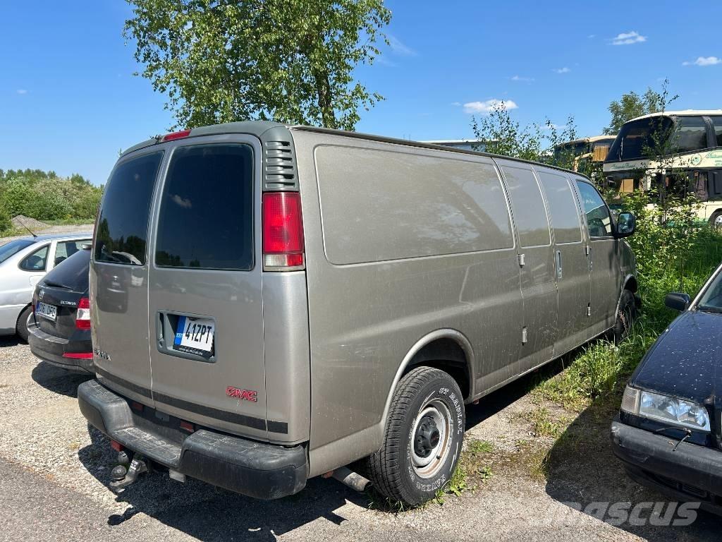 GMC Savana G3500 廂式貨物運輸車