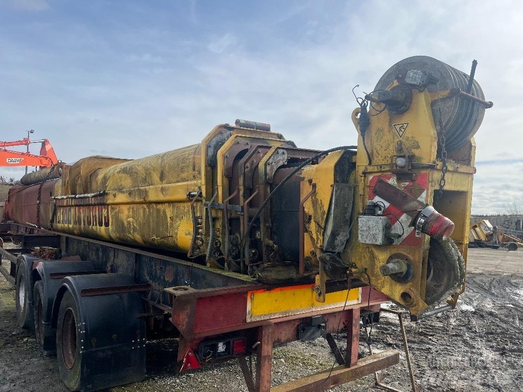 Demag AC 395 油壓