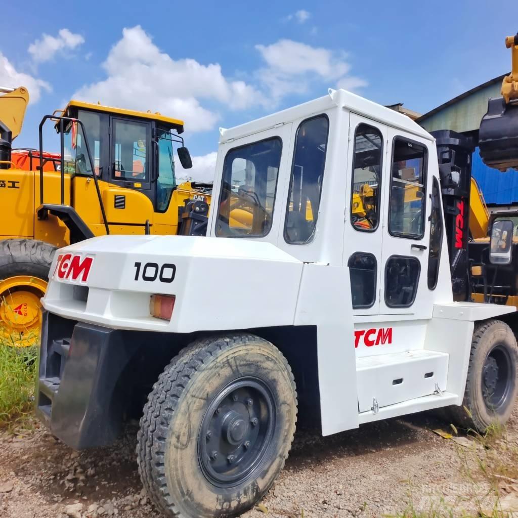 TCM FD 100 柴油卡車